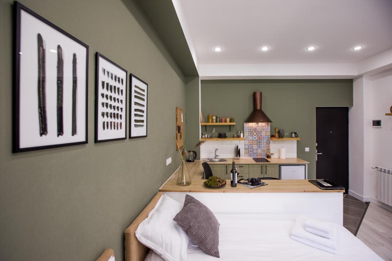 Hotelise I Bells-Of-Ireland Apartment Ереван Экстерьер фото
